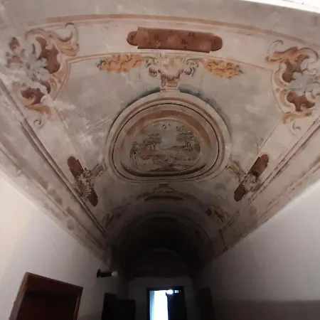 Monte Santa Maria Tiberina; Appartamento sull'antica struttura del Castello dei Bourbon del Monte. Via del Castello 2 piano, 06010 Monte Santa Maria Tiberina, Italia Appartamento
