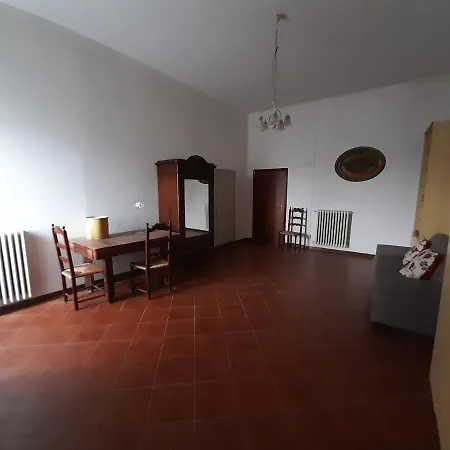 Appartamento Monte Santa Maria Tiberina; Appartamento sull'antica struttura del Castello dei Bourbon del Monte. Via del Castello 2 piano, 06010 Monte Santa Maria Tiberina, Italia Monte Santa Maria Tiberina